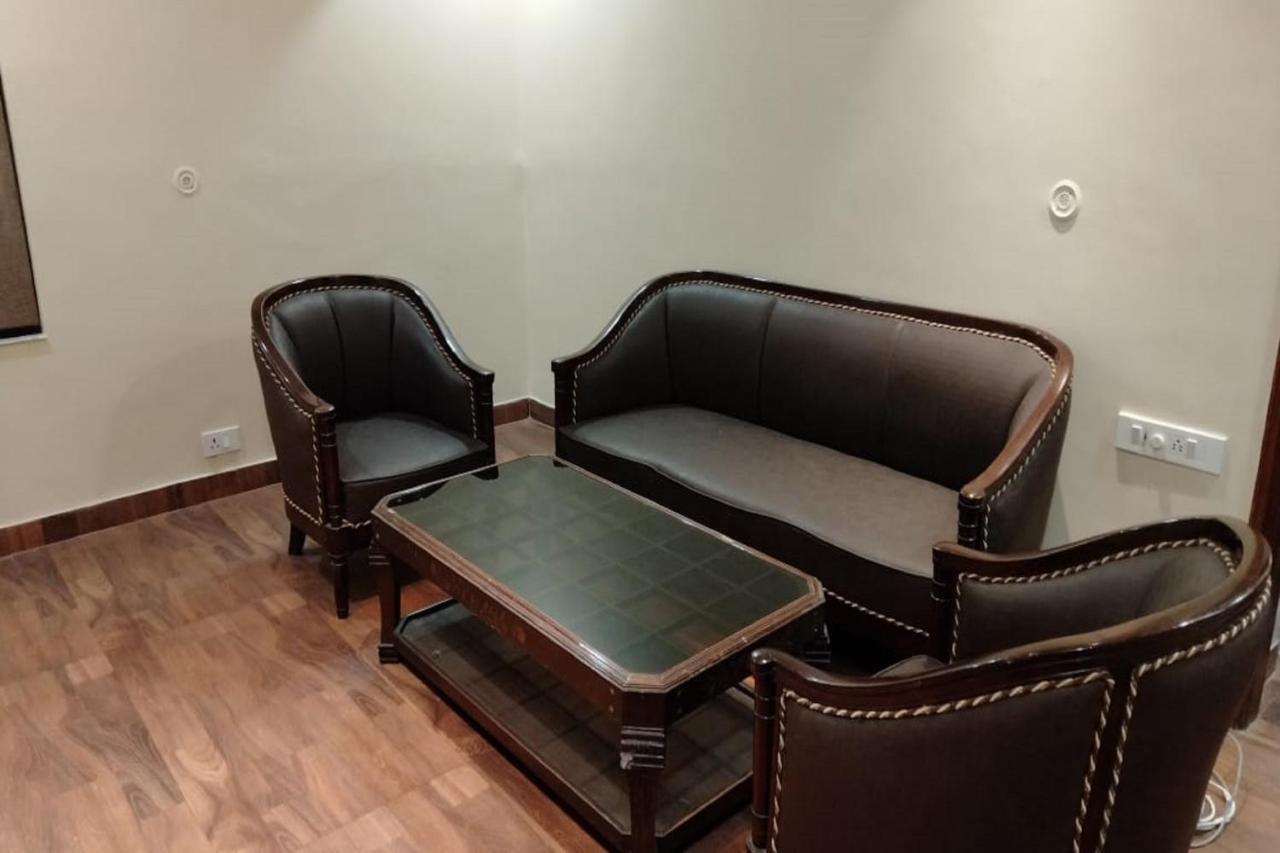 Hotel Park Regency Gorakhpur Esterno foto